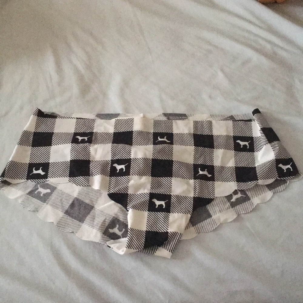 Victoria’s Secret Checkered Seamless Panties